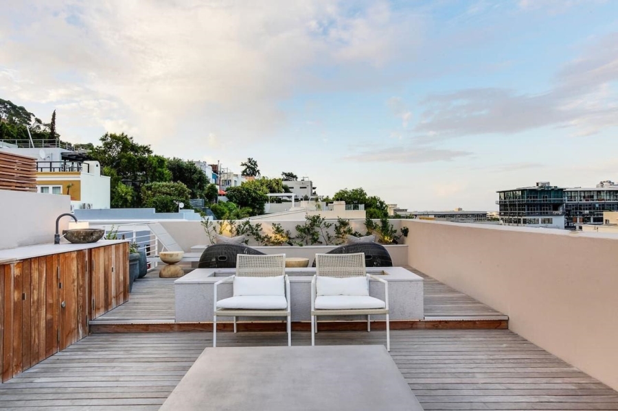 To Let 2 Bedroom Property for Rent in Green Point Western Cape